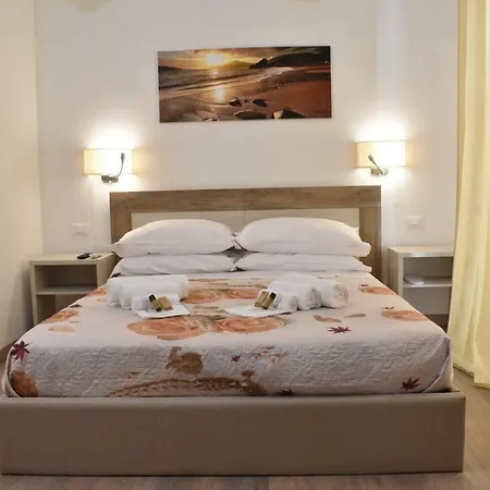 Bed & Breakfast Vicomare 4*
