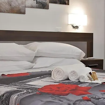 Bed & Breakfast Vicomare 4*